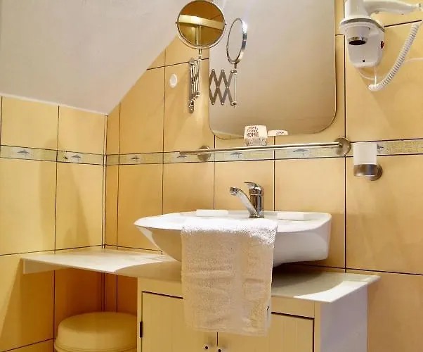 Iwona * كارفيا